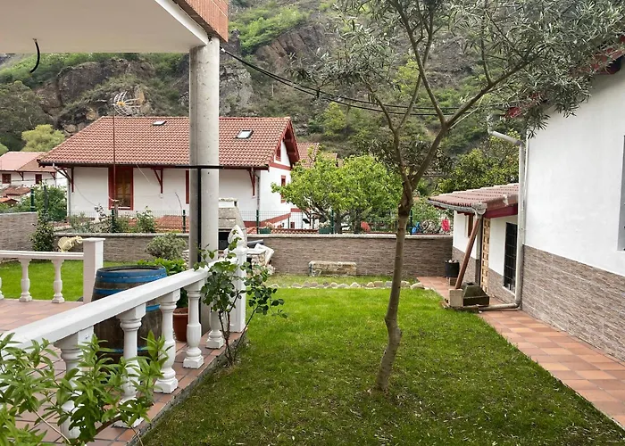 Posada De Bustiello